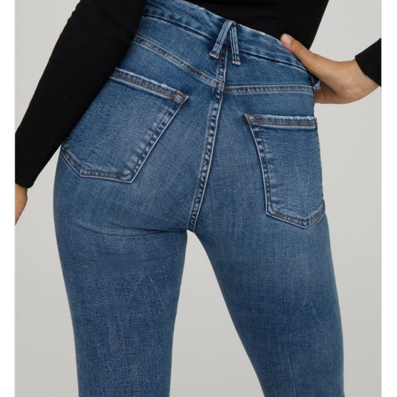 Good American Good Waist Jeans - Picture 4 of 8